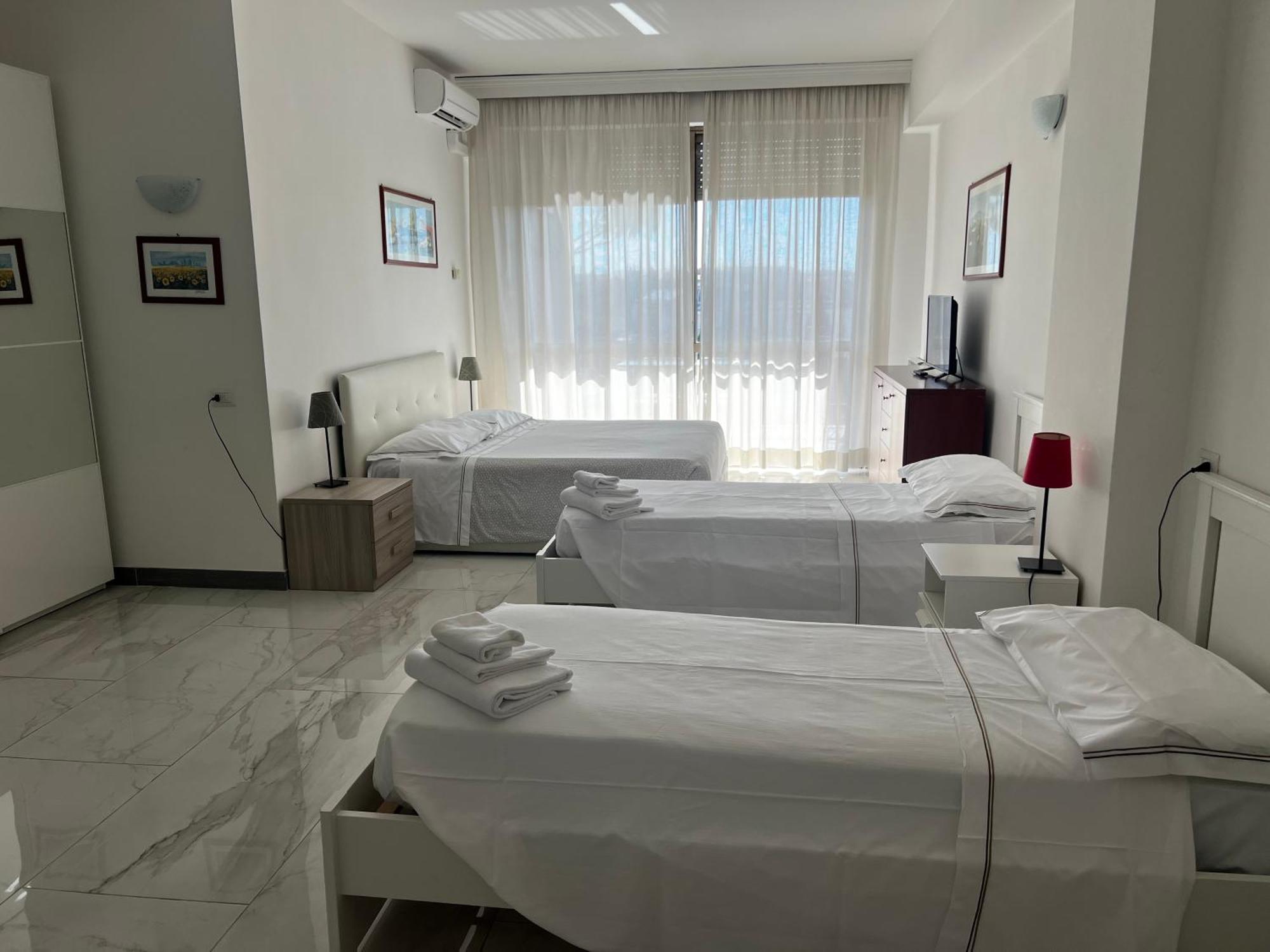 Parco Tirreno Hotel روما المظهر الخارجي الصورة